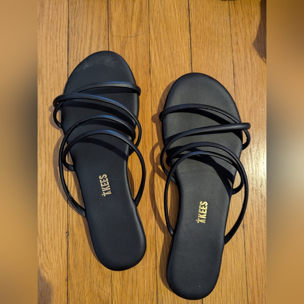 Teeks sandles
